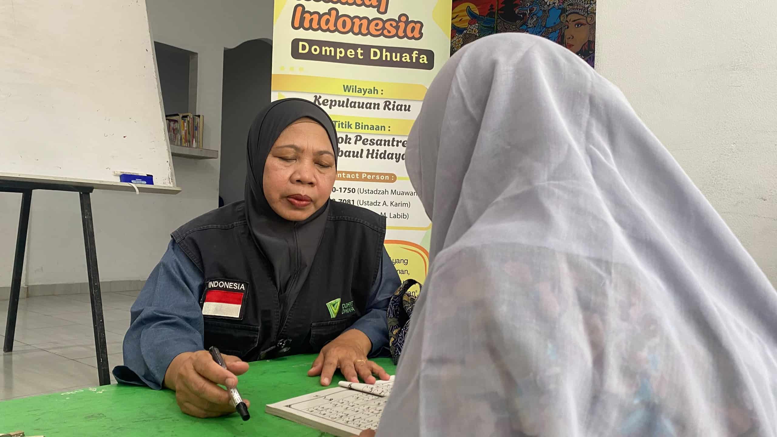 Jaga Hidayah di Pesisir Batam, Dompet Dhuafa Kepri adakan Pembinaan Rutin untuk Mualaf melalui Program PEMULIA
